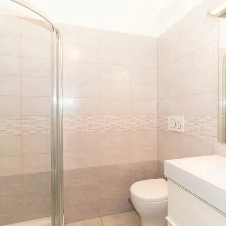 Santa Rita House With Parking Apartment *