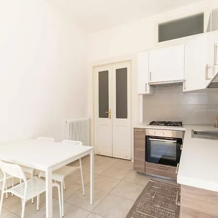Santa Rita House With Parking Turin
